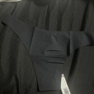 Everlane Black Seamless Underwear